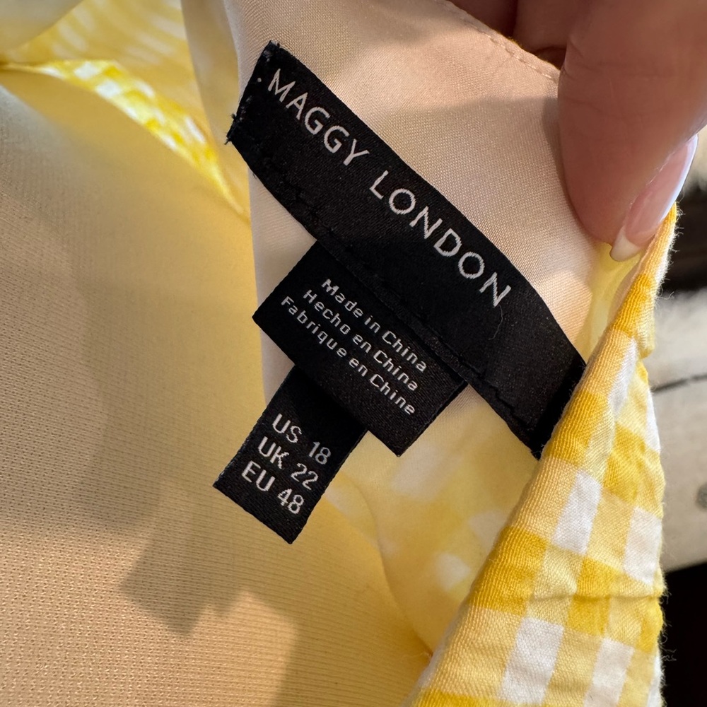 Maggy London Yellow & White Gingham Swing Dress - Size 18 - Picture 3 of 7